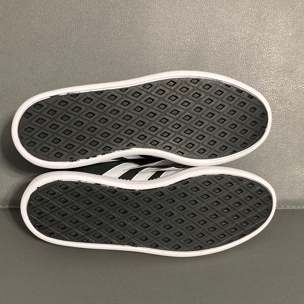 Adidas Black and White Suede Sneakers - Picture 6 of 7